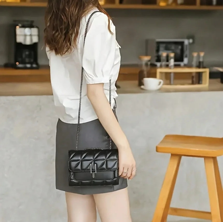 Chic Quilted Crossbody Bag